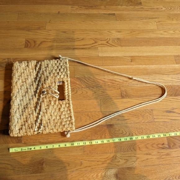 Unbranded Made in Italy Woven Clutch w/ Crossbody Strap - Picture 8 of 10